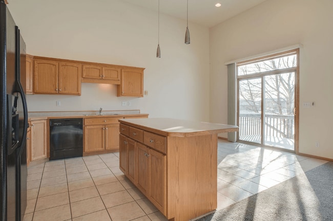 Tustin Townhomes