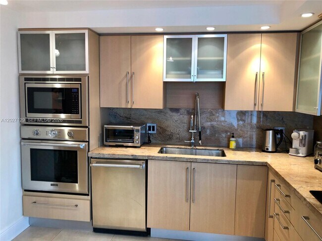 Photo - 607 Ocean Dr Unit 9K