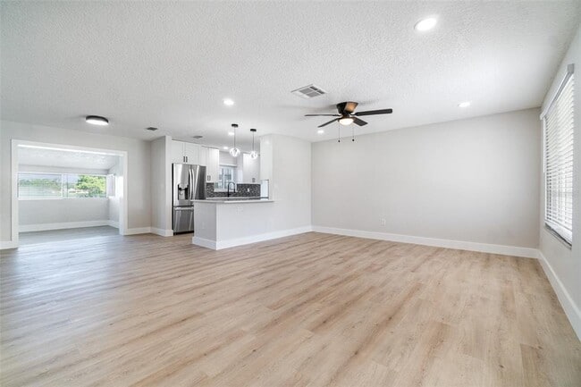 Photo - 1216 W Wellington Dr