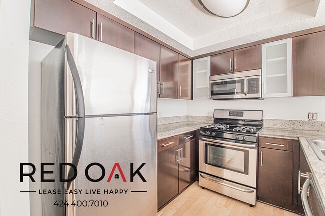 Photo - 939 Palm Ave Unidad 304