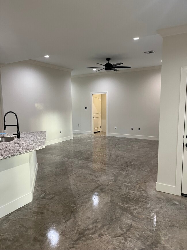 Photo - 101 Habersham Dr