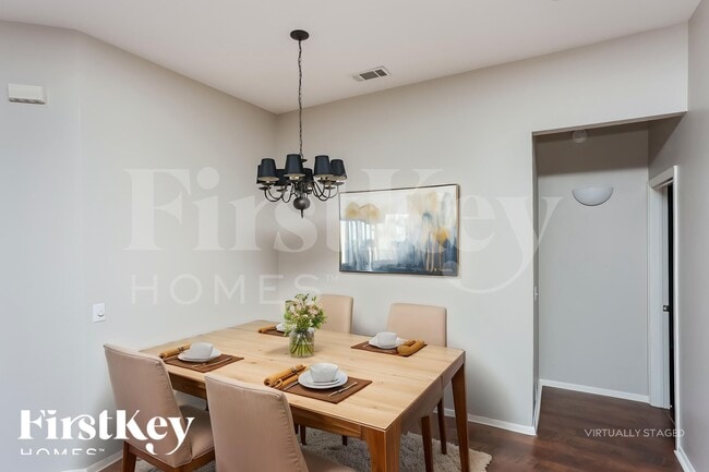 Photo - 2852 Maple Creek Dr