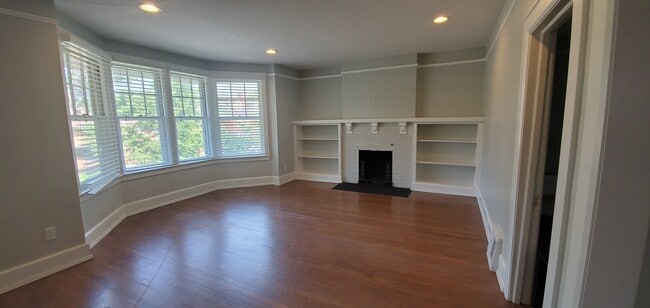 Photo - 1071 Van Dyke St Unidad 2
