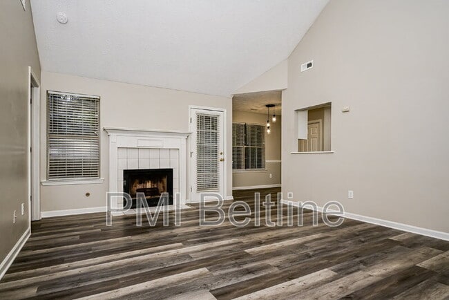 Photo - 819 Sweetwater Way