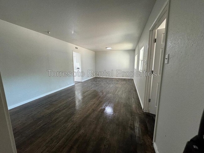 Photo - 152 Shadwell Dr Unit D