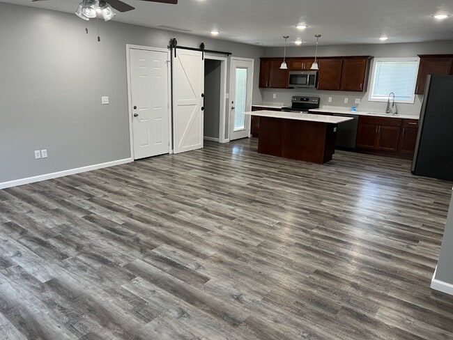 Photo - Jaxson Sub Condo's