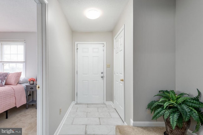 Photo - 200 Barrie Pl