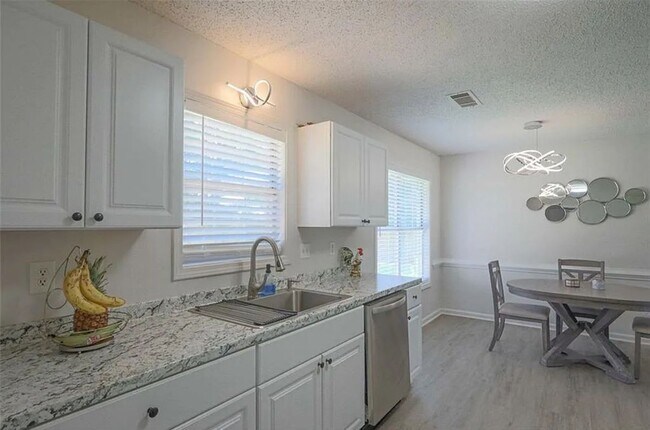 Photo - 354 Shoal Ct