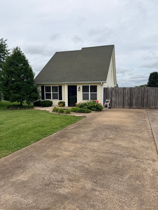 Photo - 761 Jennings Ct