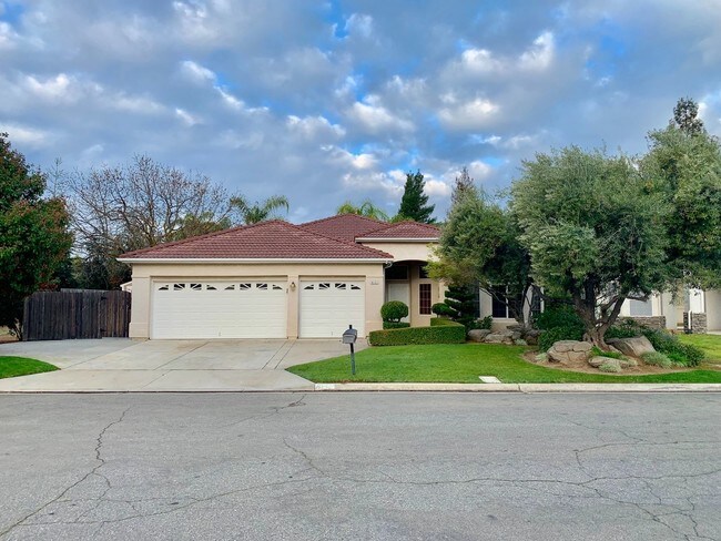 4 br, 2 bath House - 8127 N Sierra Vista Ave - 4 br, 2 bath House - 8127 N Sierra Vista Ave