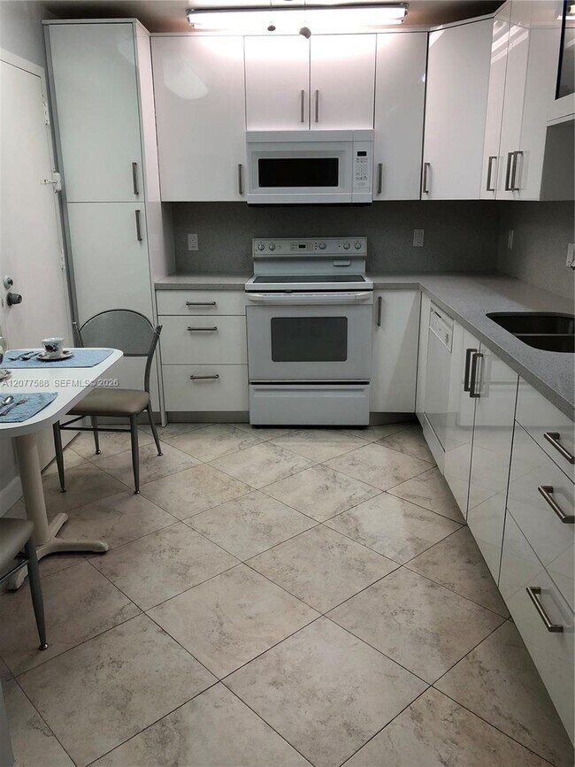 Photo - 1890 S Ocean Dr Unit 2001