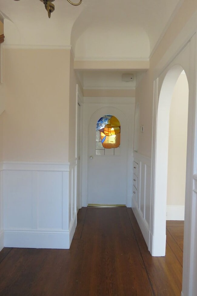 Photo - Noe Valley House - 3 beds-1.5 baths - VIEW - garage