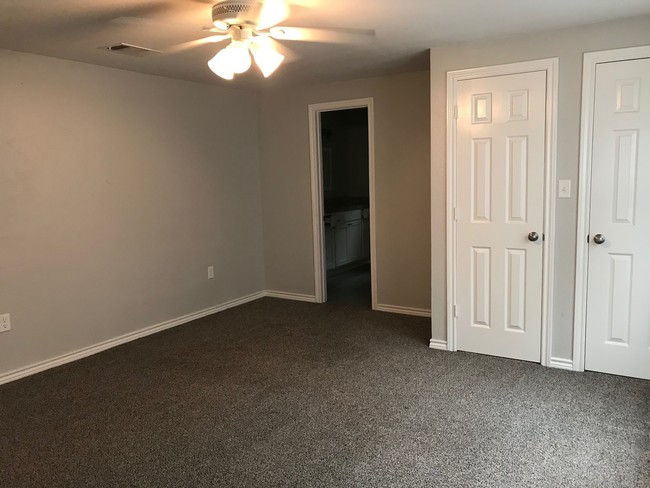 Photo - 1113 Big Rock St