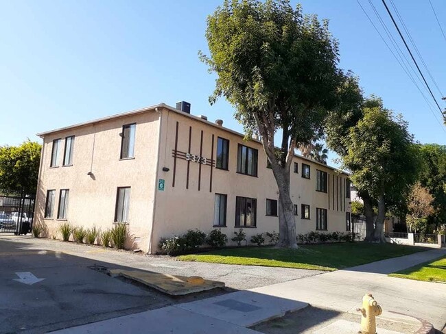 Sylmar Apartments