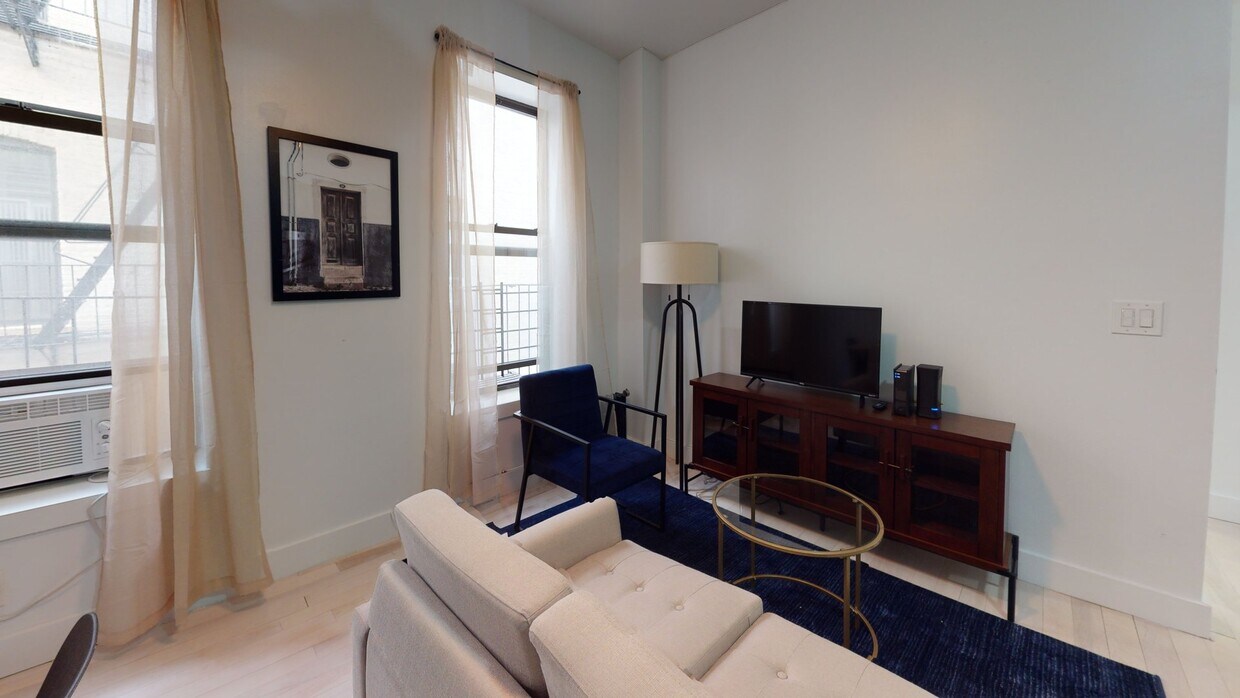 Photo - Private bedroom in 4 bed/2 bath Home