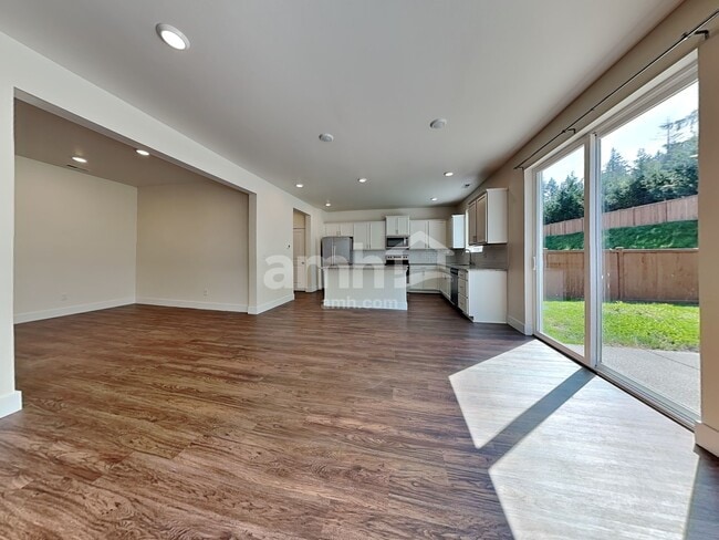 Photo - 1431 92nd Way SE