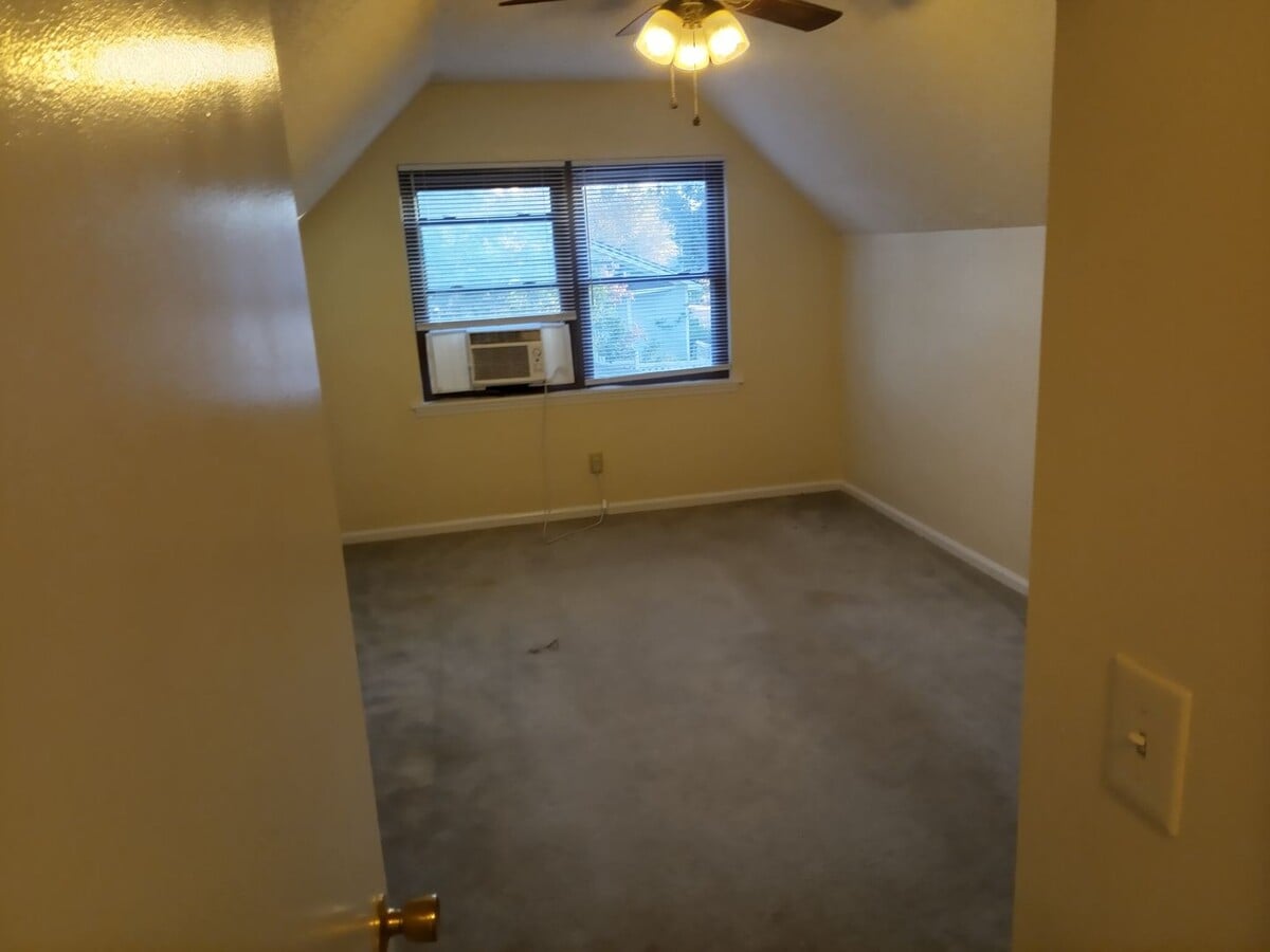 Photo - 804 N Washington St