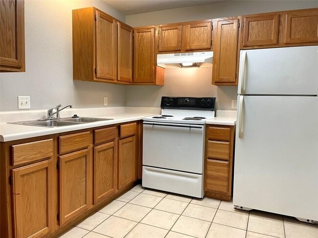 Building Photo - 1131 Oakland Ave Unit 6