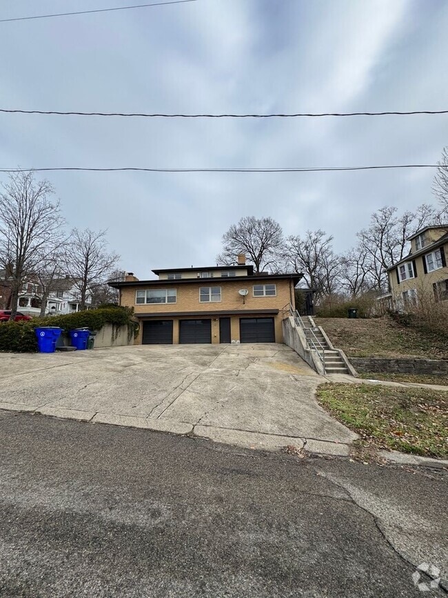 Building Photo - 200 C St Unit 140 Wayne Ave Rental