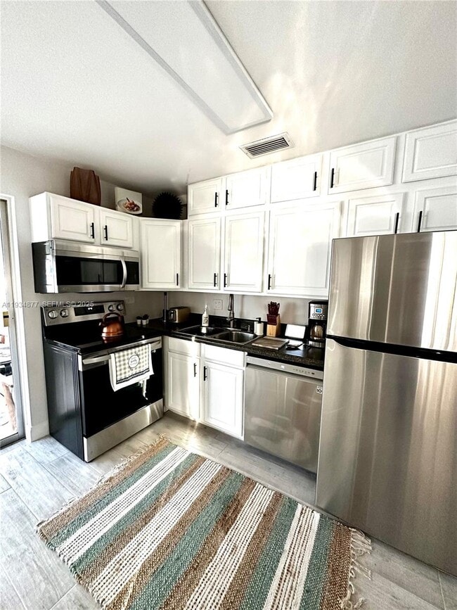 Photo - 397 NW 48th Ct