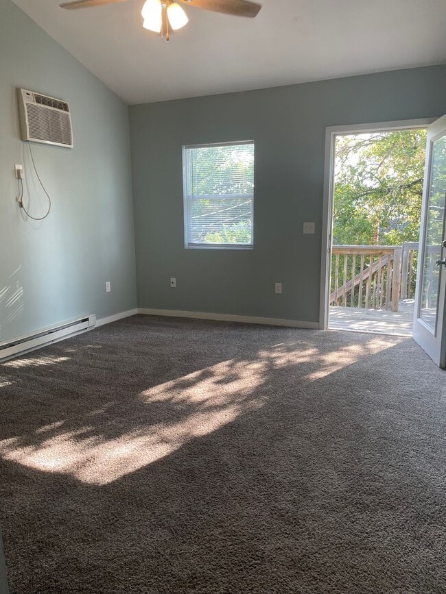 Photo - 426 4th St NW Unidad Apt B Upstairs