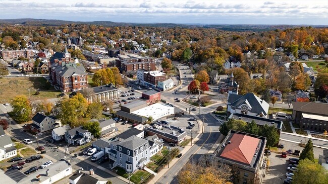 Photo - 47 Mechanic St Unit 3