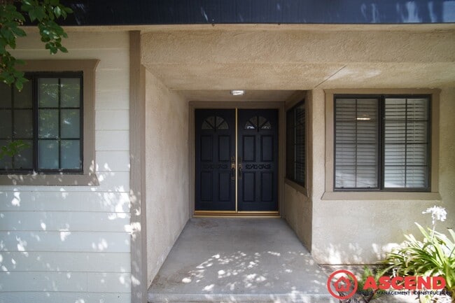 Photo - Gorgeous Northwest Bakersfield Home with H...