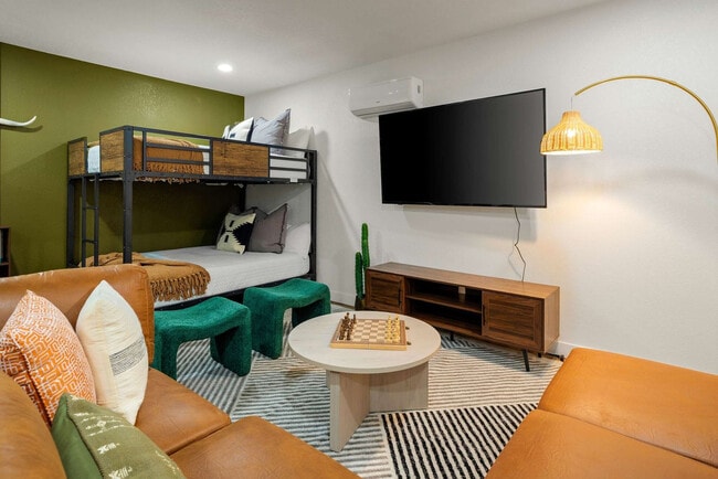 Photo - 4936 E Sharon Dr Unidad ID1038671P