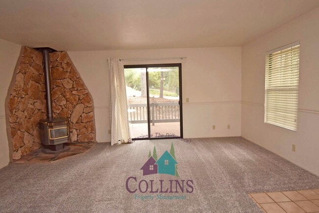 Photo - 301 Gracie Rd