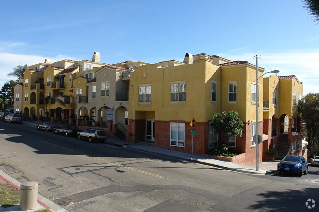 Photo - 428-436 Poli St