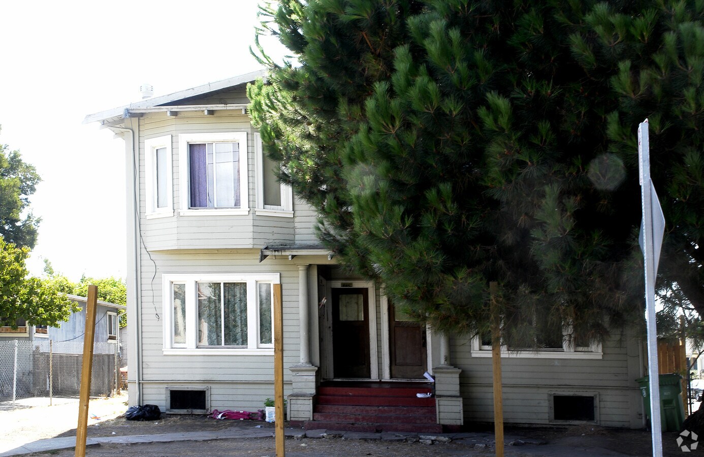 Photo - 1700-1706 92nd Ave