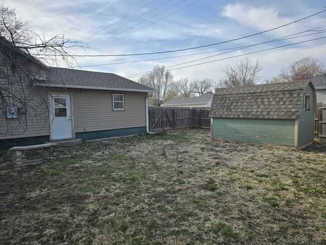 Photo - 312 W 9th St