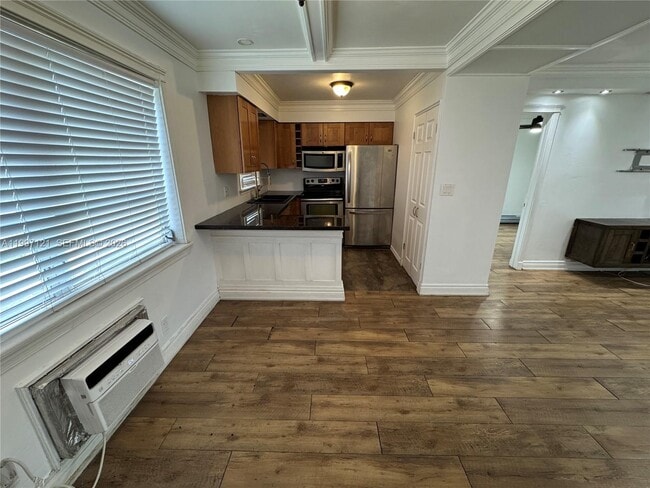 Photo - 2000 Buchanan St Unit 3