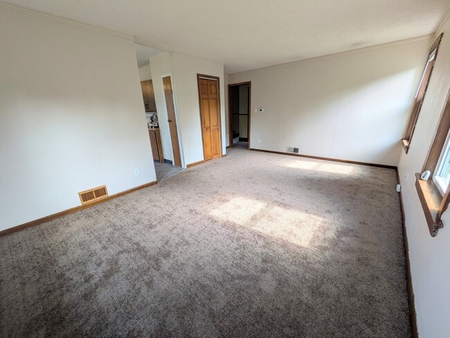 Photo - 118 Harding Ave Unit Second Floor