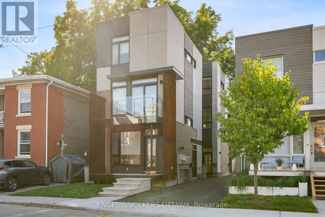 Photo - 90 Hamilton Ave N Unité B