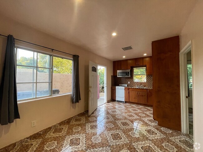 Building Photo - Charming and Inviting 1-Bedroom ADU in Can... Rental