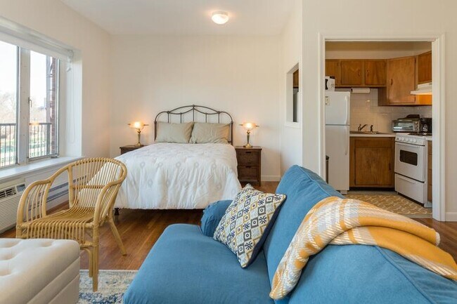 Photo - 220 Beacon St Unidad 2