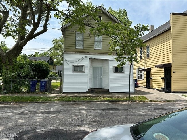 Photo - 1130 E 68th St Apartment Unit 4