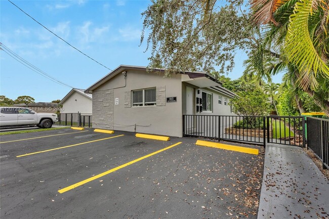 Photo - 1015 W Las Olas Blvd Unit 1