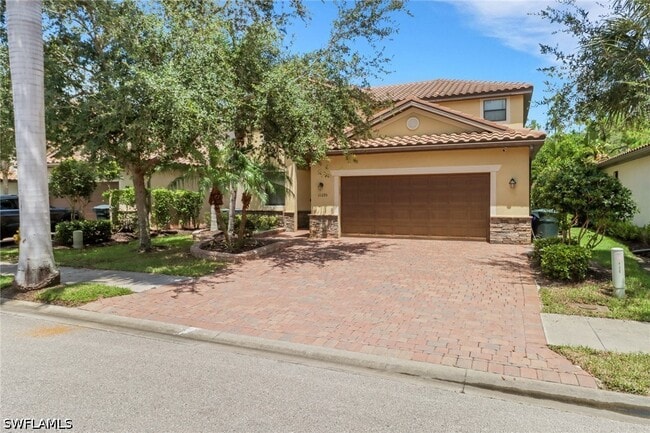 11295 Red Bluff Ln
