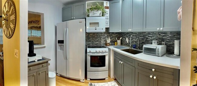 Photo - 338 Oakridge S Unit 338