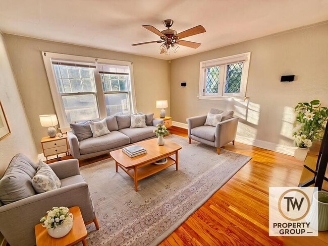 Photo - 1240 Hawthorne Pl Unit 1240 - A