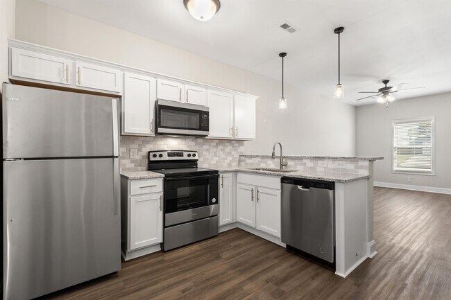 Photo - 203 Copeland Rd