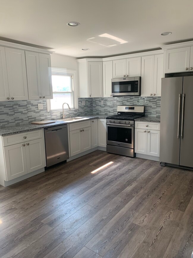 Photo - 67 Bertolotto Ave Unit 2