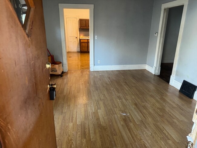 Photo - 2010 West Malone Street