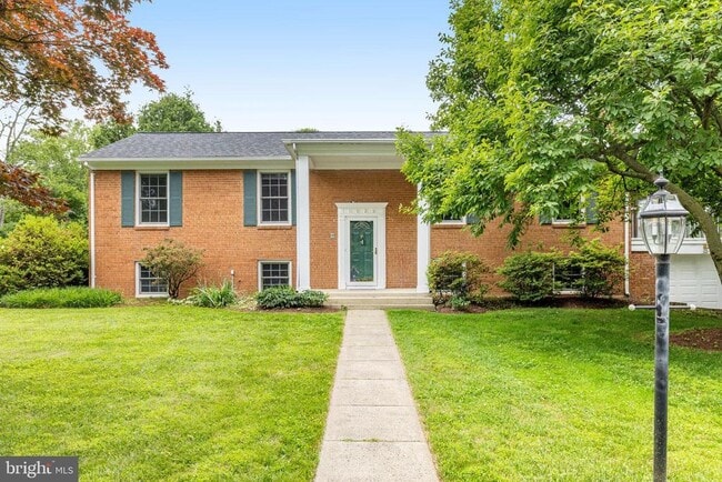 Photo - 1023 Westbriar Dr NE House