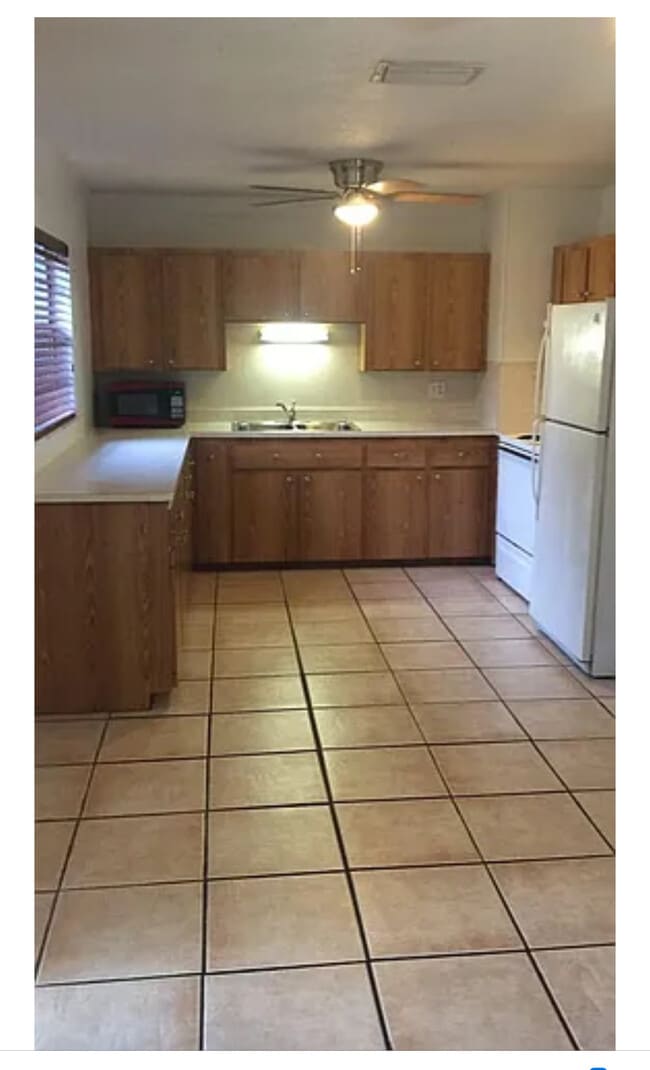 Photo - 125 Danbar Dr