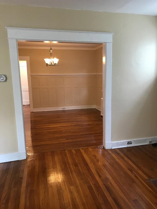 Unidad 1 - 6637 Dalzell Plz