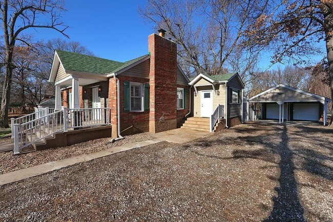 Photo - 1037 Prigge Rd