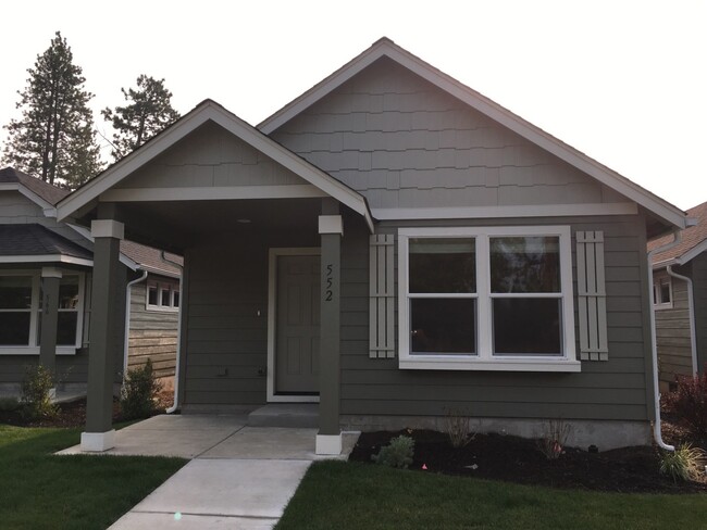 Building Photo - 552 N Trinity Way Rental